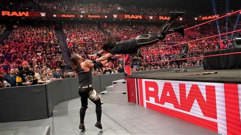 Where to watch wwe raw live. Things To Know About Where to watch wwe raw live. 